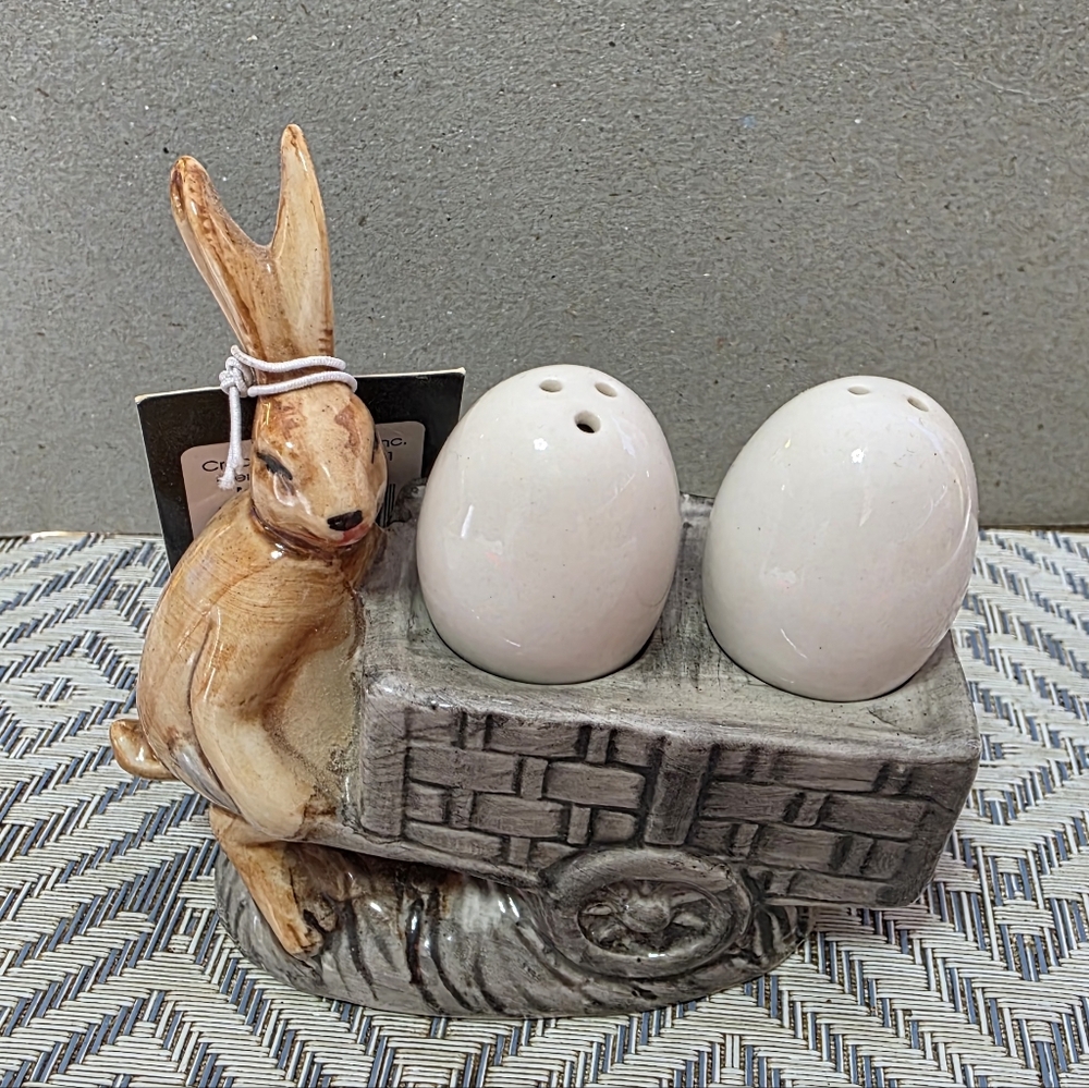 Creative Co-Op Rabbit With Egg Salt Pepper Shaker Set #127